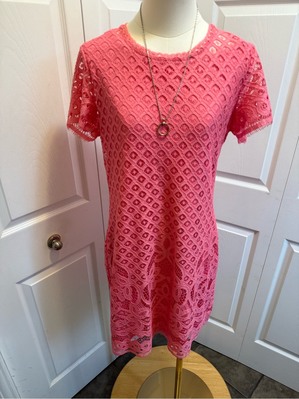 Isaac Mizrahi Pink Crochet Lace Shift Dress